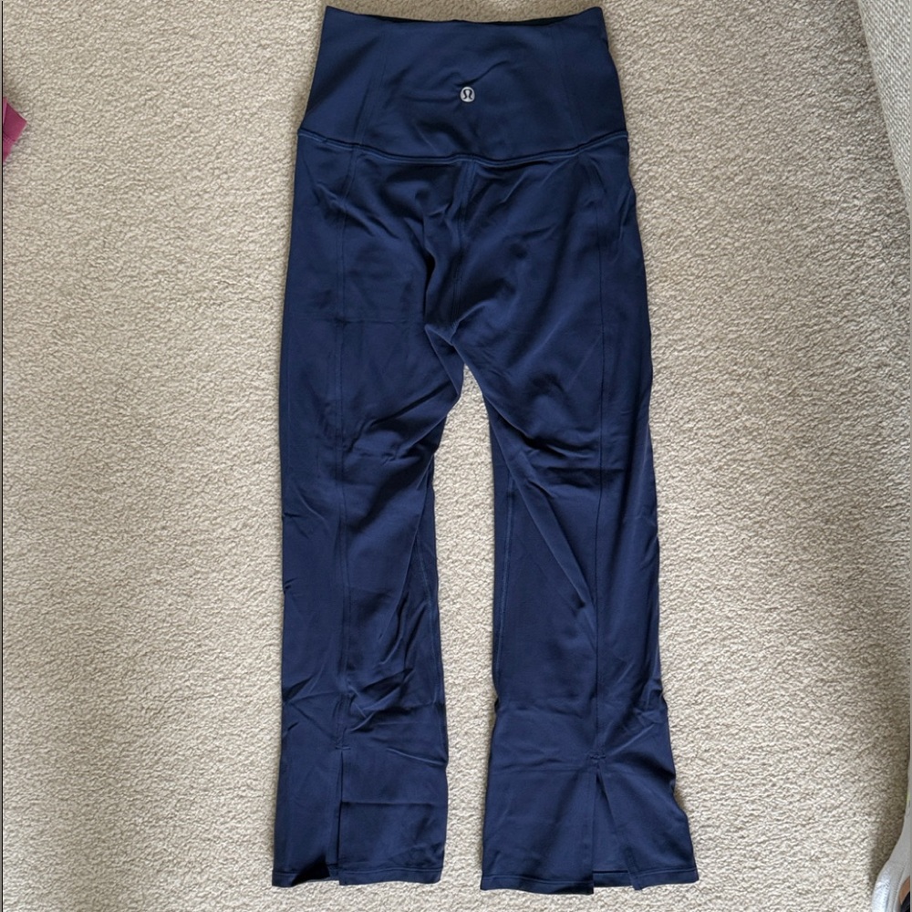 Lululemon Add Flare High Rise Crop 21” size 2 mineral blue